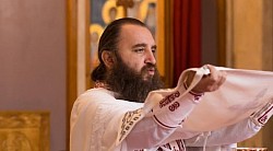 отац Миодраг Тодоровић Златибор